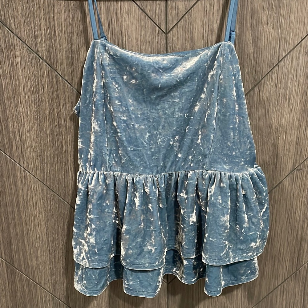 Small sized by: American Eagle